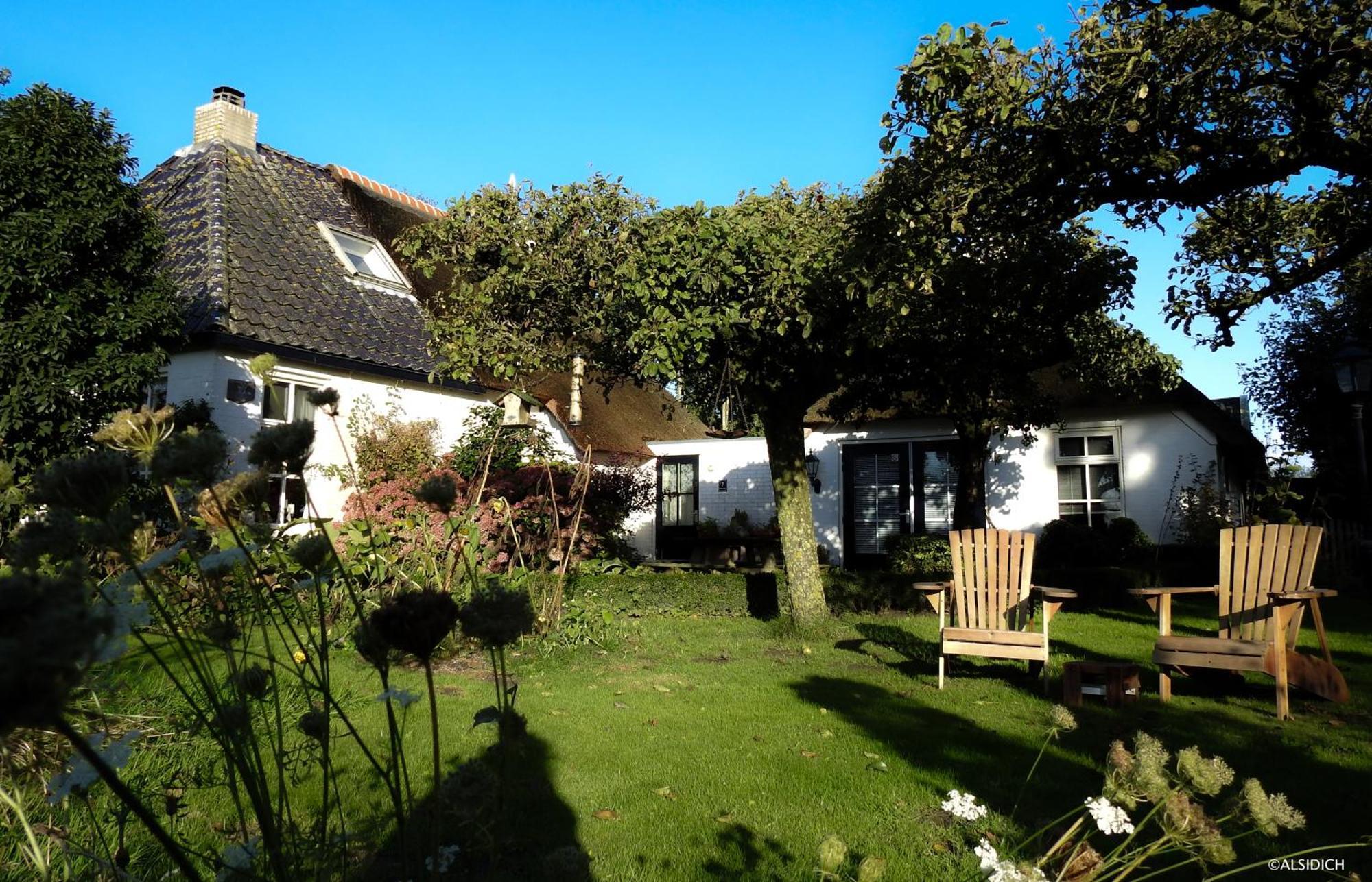 Oosternijkerk The Wee White Hoose B&B 외부 사진